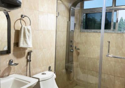 Temi Guest house toilet