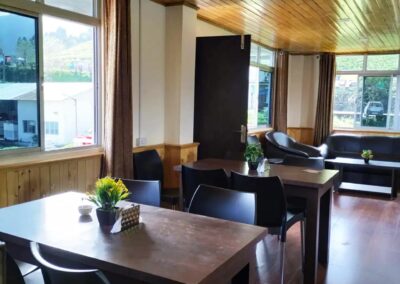 Temi Guest house dining room
